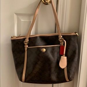 Coach shoulder bag
